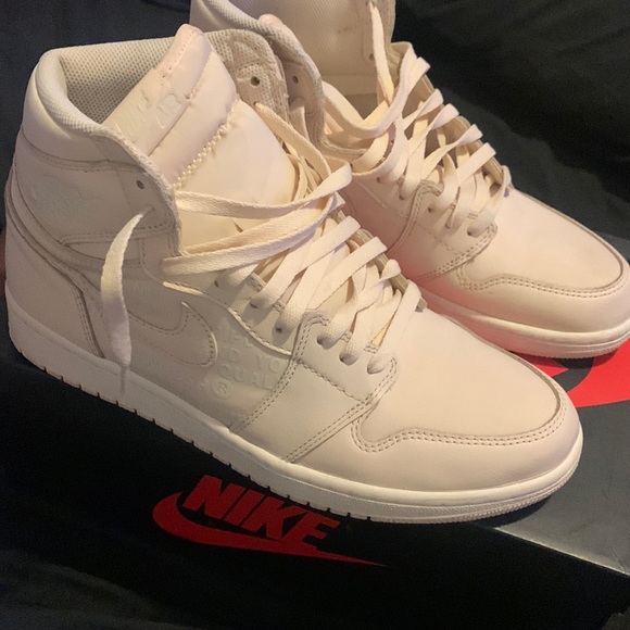 Guava Ice Jordan 1 size 10 - Picture 1 of 6